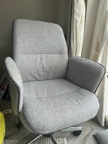 desk chair
