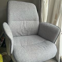 desk chair