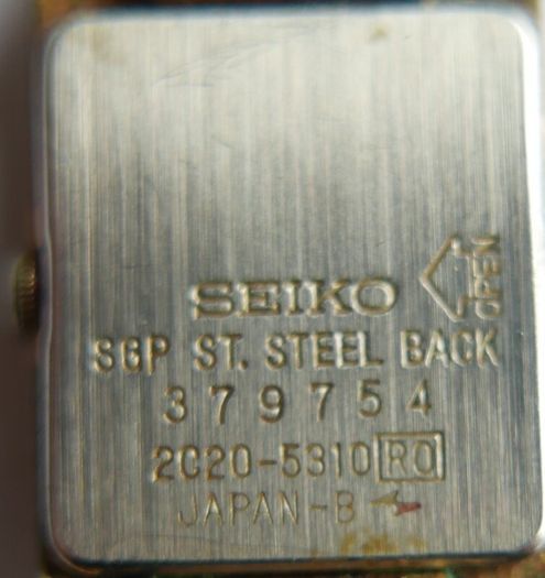Vintage 1980s Seiko Tank Japan Quartz Ladies Watch (works well)