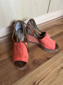 Tamaris sandal  . Size 37. Like a new