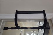 over door pull up bar