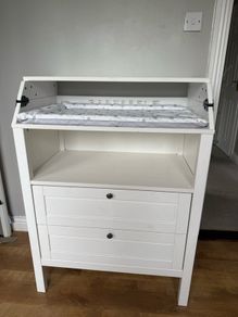 baby changing table