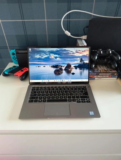 Dell latitude 7400 2 in 1 512GB 16GB RAM Silver Good condition