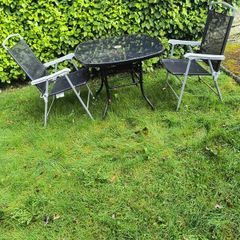 Garden Table +2 Chairs
