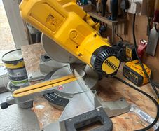 Dewalt Saw