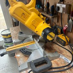 Dewalt Saw