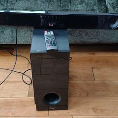 LG Soundbar and Subwoofer