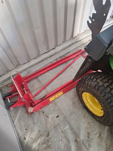 Tractor lawnmower