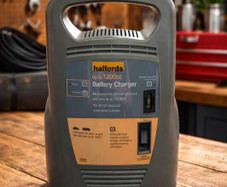 Halfords 12V Battery Charger up to 1200cc