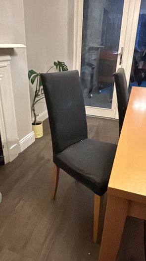 Dining table and 6 chairs