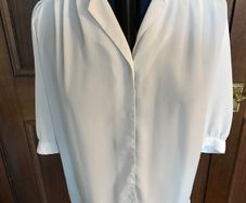 White Short Sleeve V-neck Blouse