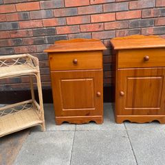 Bedside lockers