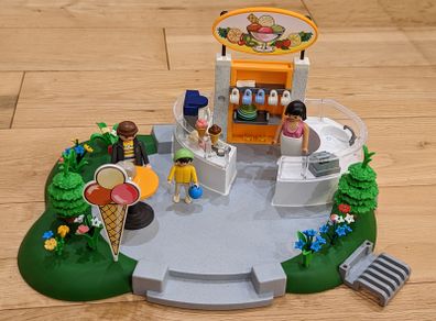 Playmobil Super Set Ice Cream Parlor Shop Play Set #4134 Nearly Complete