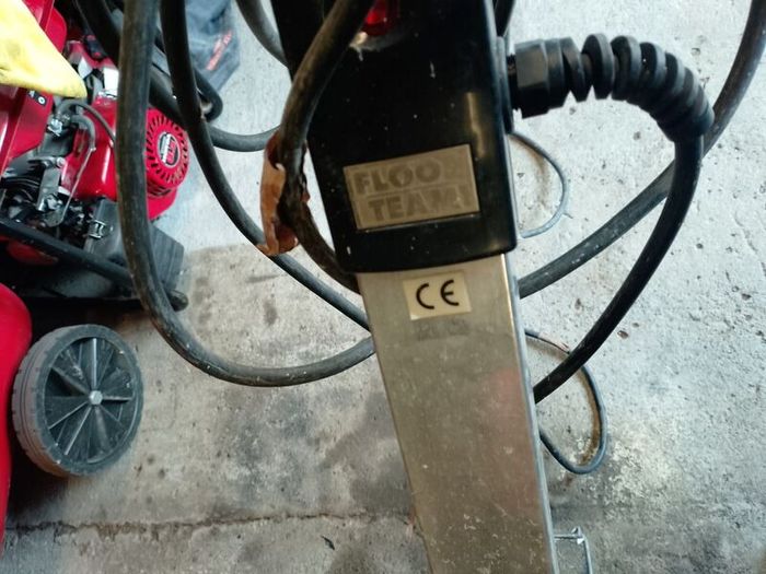 floor sander