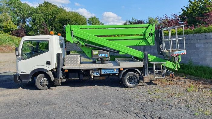 Height  Lift / Platform Hoist.