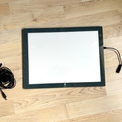 Daylight A4 Light Pad for tracing
