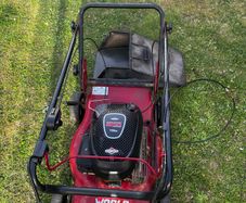 lawnmower Free in need of repair