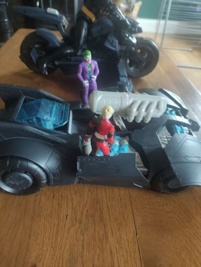 Batman ( bat mobil and bat bike, bat man figure, Joker and Harley Quinn