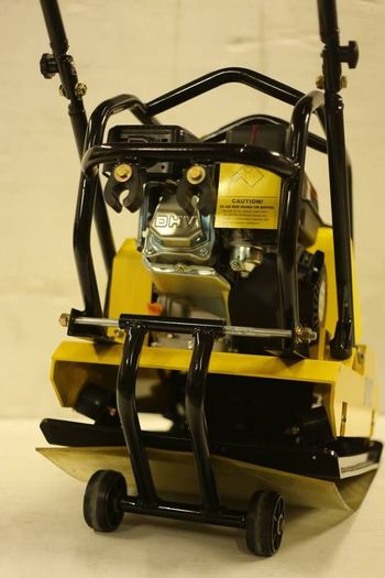 PACINI 18" Petrol Compactor / Wacker Plate