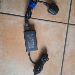 HP charger 65W