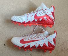 Nike Alpha Menace Elite American football cleats