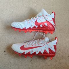 Nike Alpha Menace Elite American football cleats