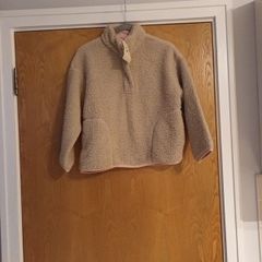 Leigh Tucker Fleece.   Age : 9-10.   B.N.W.T.