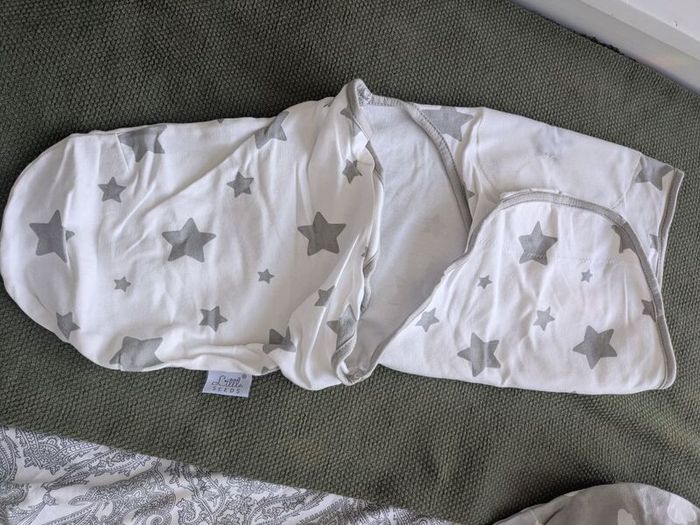 Little Seeds swaddle blankets