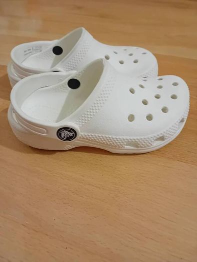 Crocs Size C9