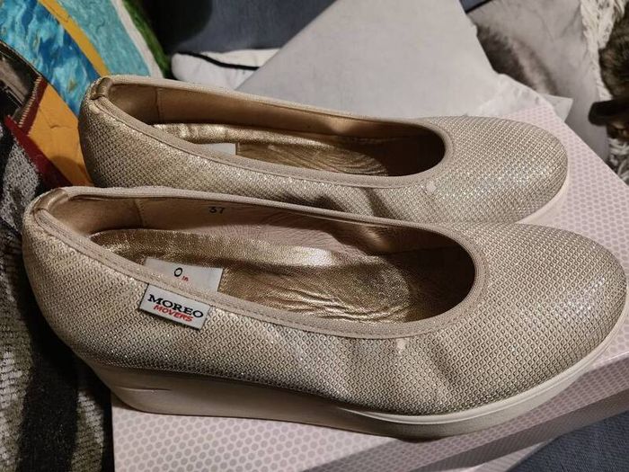 Shoes wedges