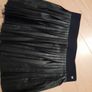Girl's skirt, age 10 Image 4