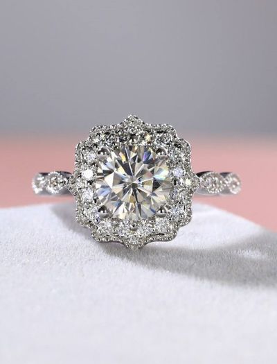 Vintage Style Crystal Silver Ring