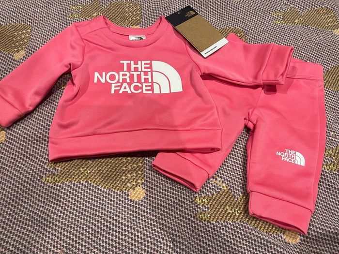 Brand New with Tags/Baby Girls North Face Tracksuit