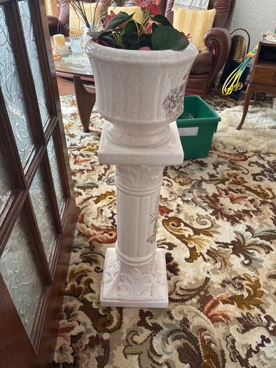 Ceramic flower pot stand