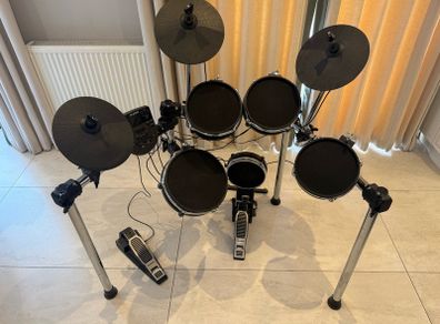 Alesis Surge Mesh Electronic Drum Kit Excellent Condition