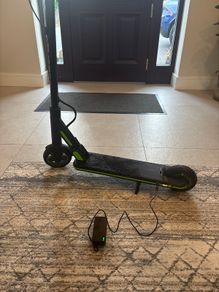 Electric e-scooter