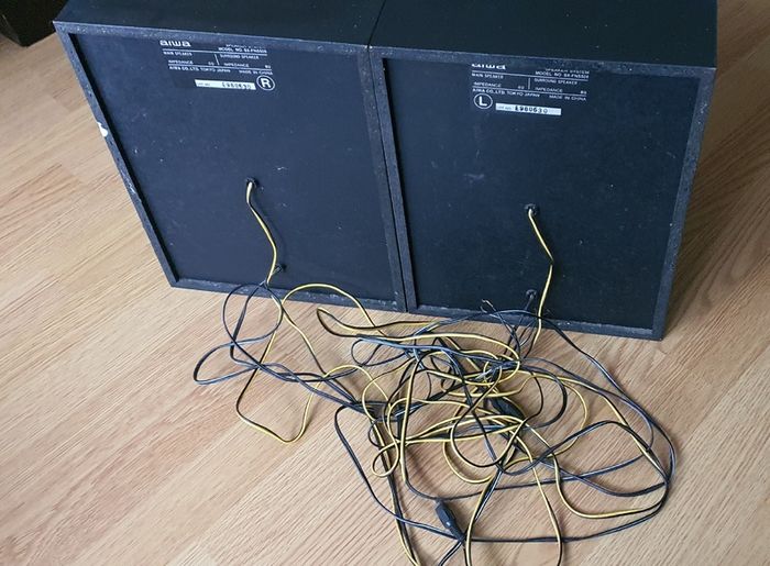 Aiva Speakers in very good condition.