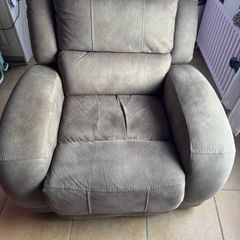 Electric recliner armchair