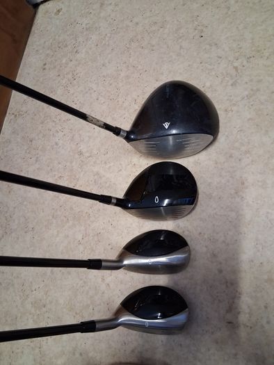 Golf clubs. Set Of Slazenger Mens Right Handed Golf Clubs in Excellent Condition.  Collect In Dublin Or Receive Via Post.