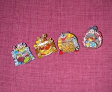 Disney 3D rattle collector's pins