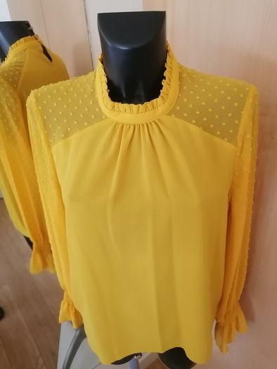 Women's Blouse NWOT SIZE 16