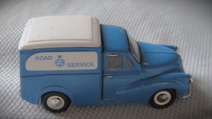Diecast Model Morris Minor 1000 Van RAC - Collectable Oxford Diecast 1:43