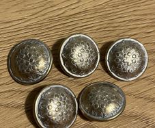5 Vintage Buttons