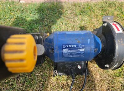 bench grinder and sander