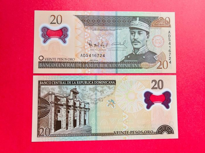 Dominican  Republic  20  Pesos  2009 . Pick  182. POLYMER / PLASTIC  ( Uncirculated )