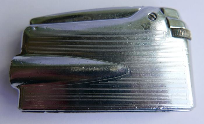 Vintage RONSON Varaflame Deco Lighter