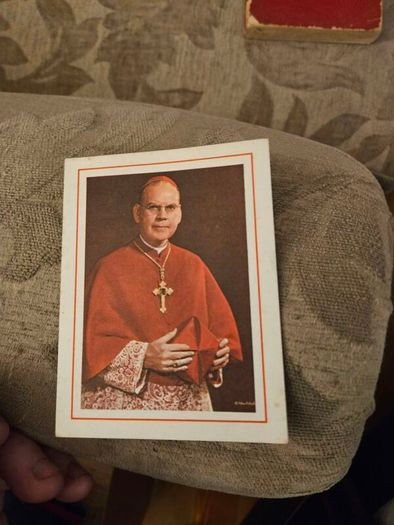 RARE. PRAYERS FOR Today Compiled By Bishop Terence Cooke Cardinal Of Newyork 1968 to 1983.  Complete With facsimile Signature On Cover And Hand Written Signature On Inside. Paperback In Good Condition.