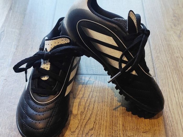 Adidas Football Boots . Size UK Junior 11
