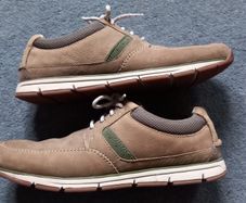 Clarks Shoes Size 10