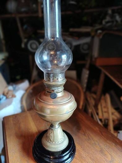 Antique Kerosene Lamp